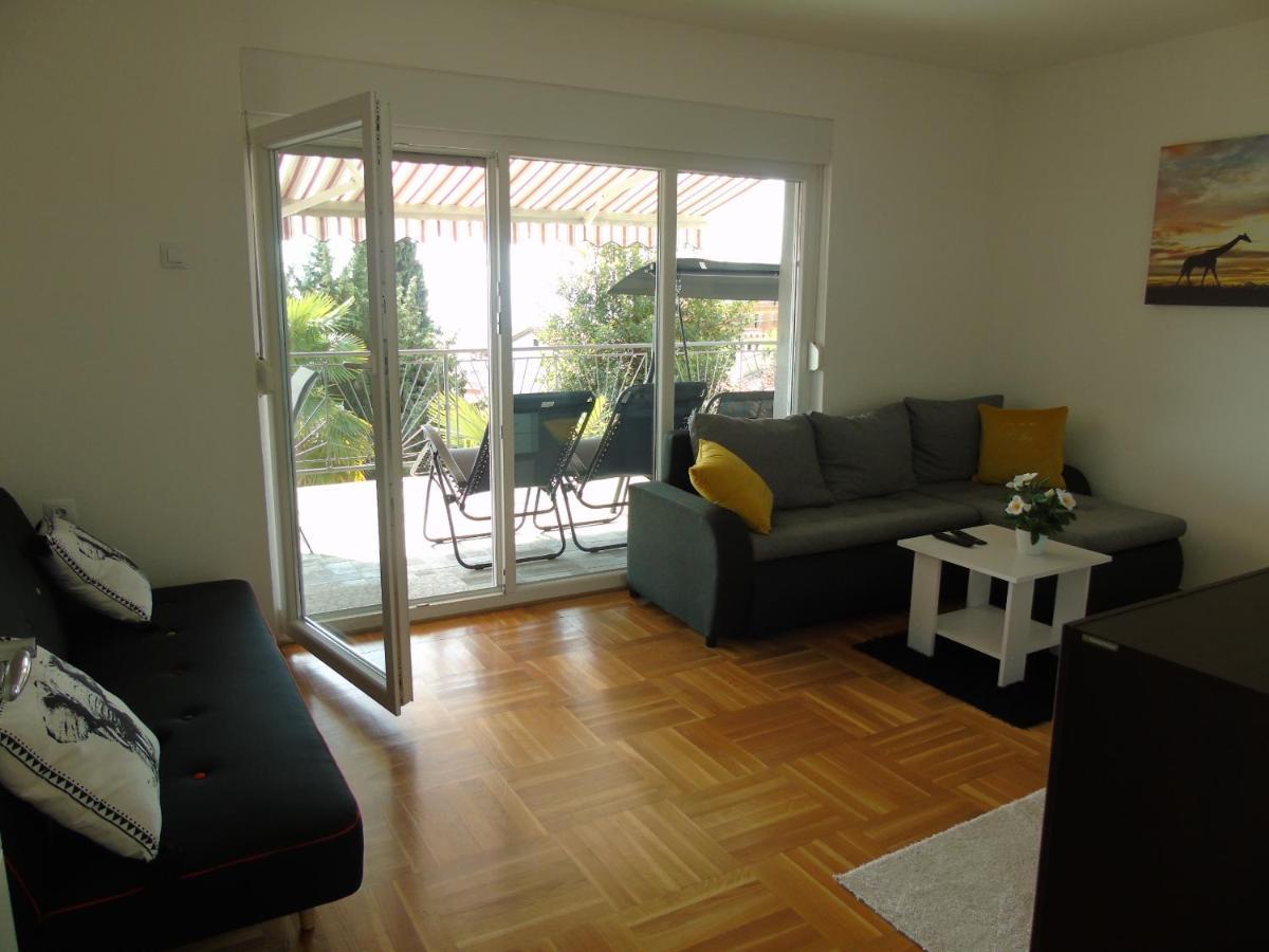 Apartment Ella, Opatija Exterior photo